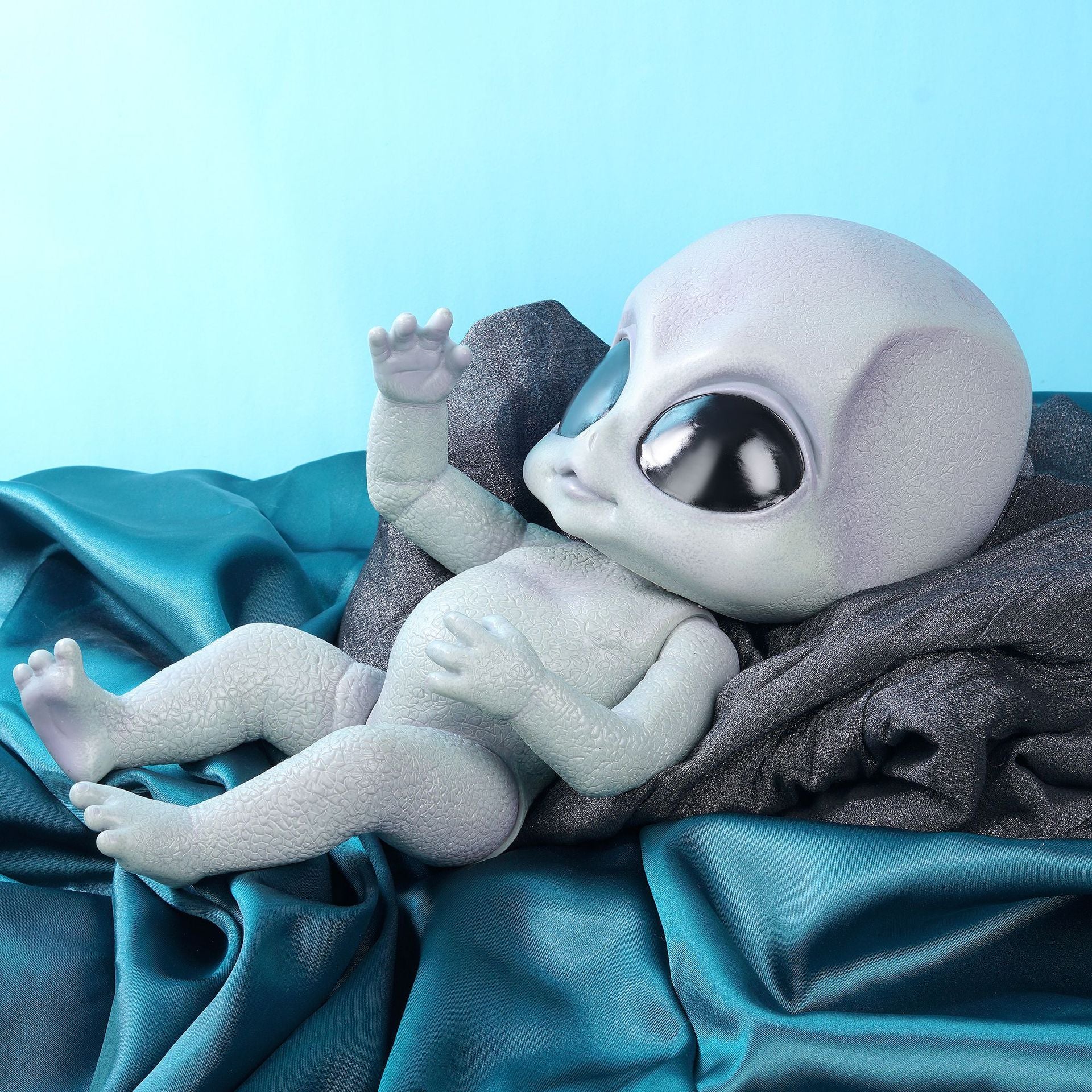 Highly Realistic Poseable Baby Alien Doll 